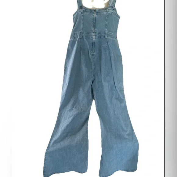 Ava & Viv Women's Denim Flare Jumpsuits Sleeveless Overalls Size 17 light No tag - Picture 4 of 15